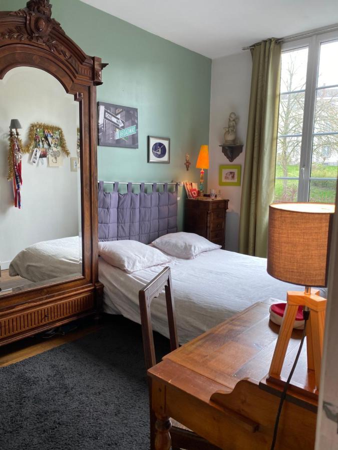 Bed and Breakfast Le Trianon Le Bourgneuf-la-Foret Экстерьер фото